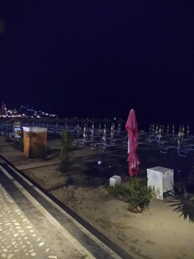 Vlorë Sarah Appartamento מראה חיצוני תמונה